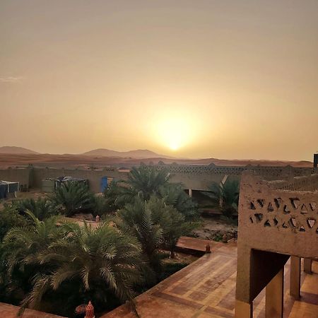 Sahara Sands Hotel 메르주가 외부 사진