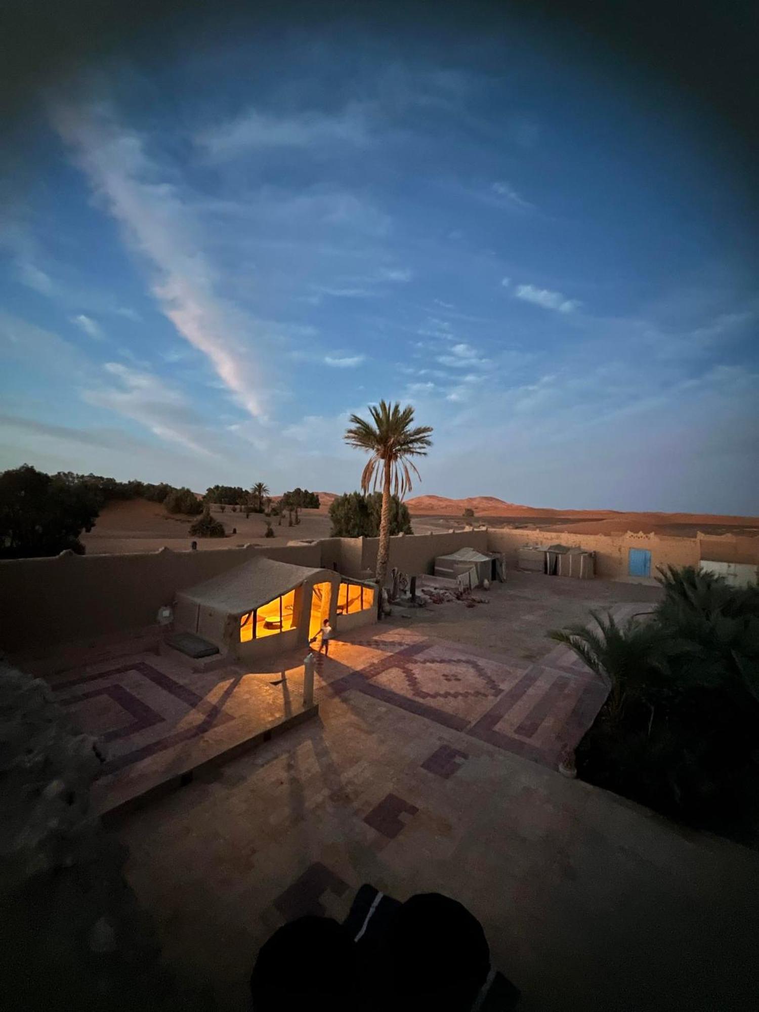 Sahara Sands Hotel 메르주가 외부 사진