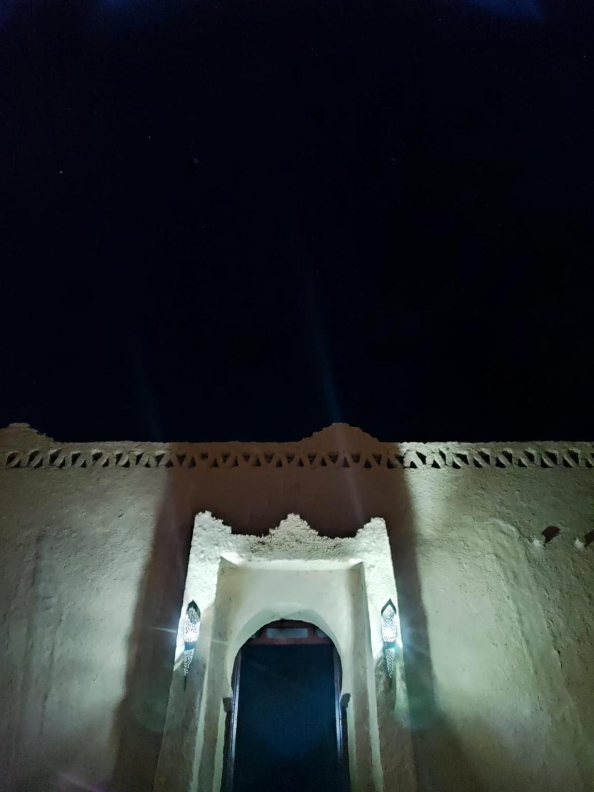 Sahara Sands Hotel 메르주가 외부 사진