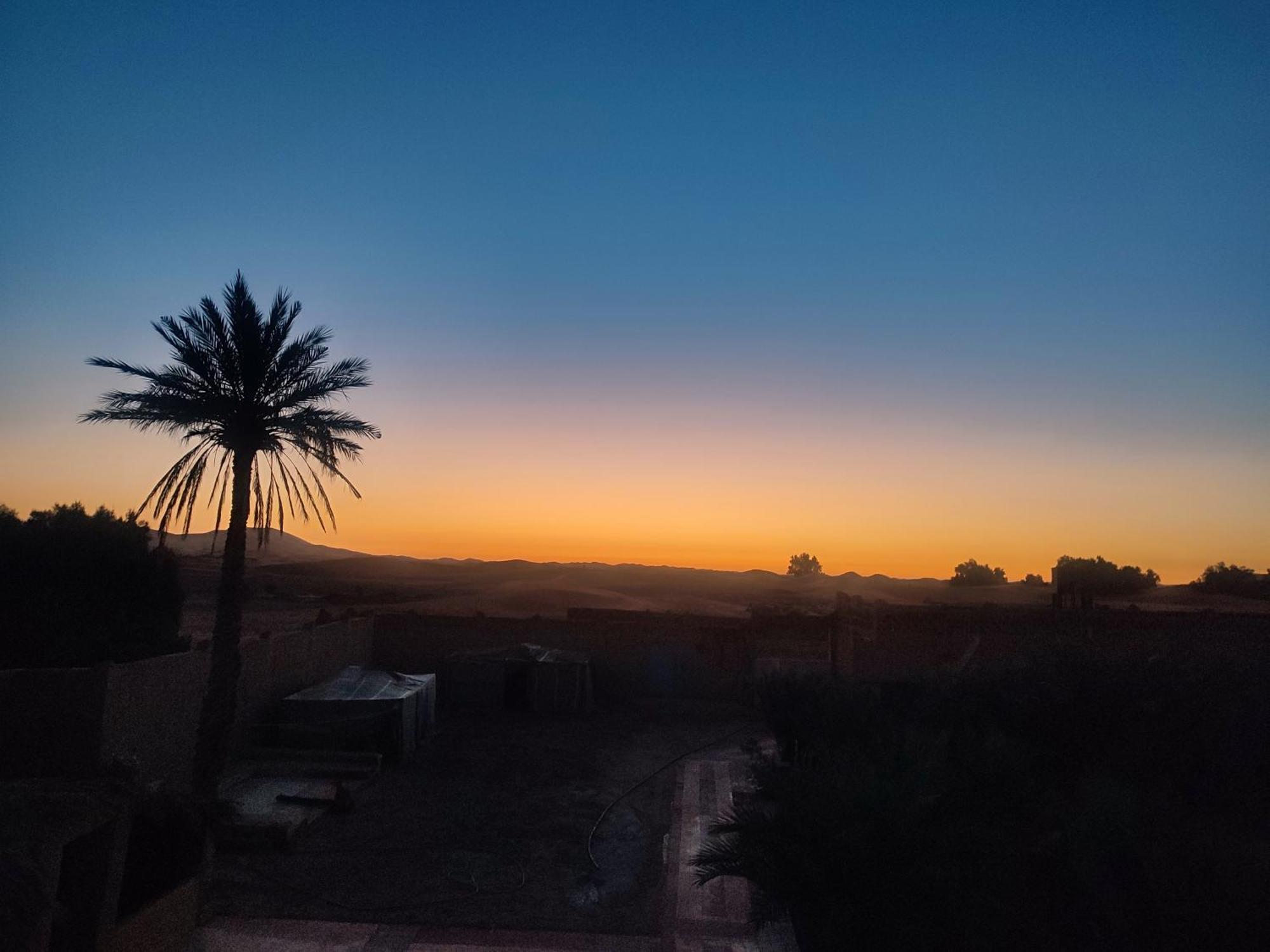 Sahara Sands Hotel 메르주가 외부 사진